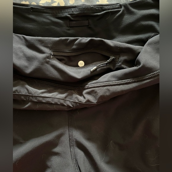 Lululemon speed up shorts - Picture 2 of 5